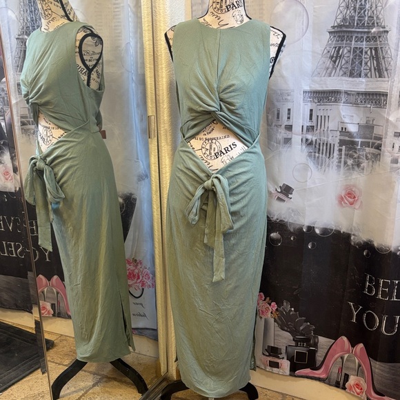 Dresses & Skirts - Unbranded Sage Green Front Knotted Cut-out Dress